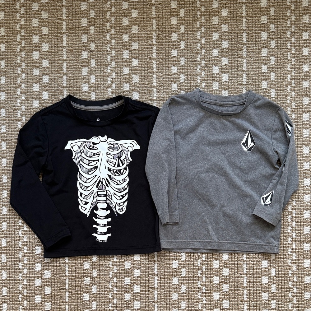Volcom Kids Long Sleeve Rashguard Bundle - Black Skeleton and Gray Logo